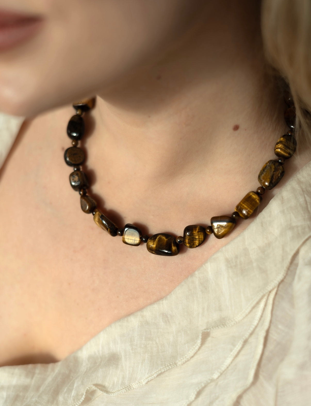 VĖRINYS IŠ KATĖS AKIES AKMENS "RUDUO"