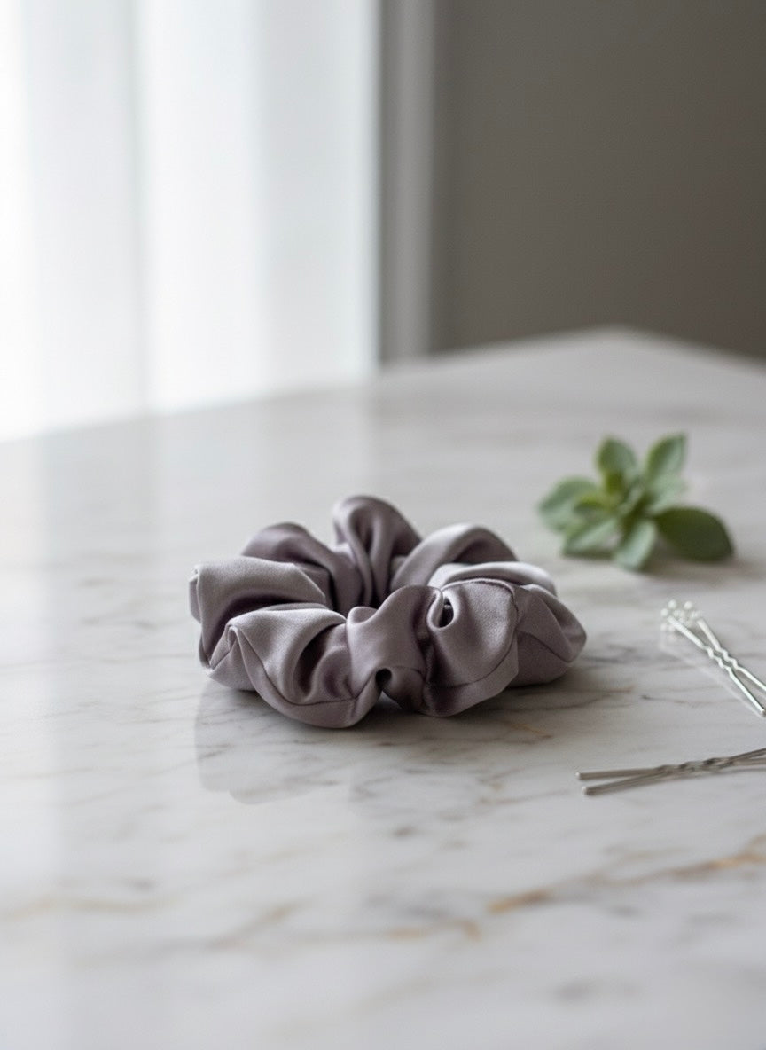 ŠILKINĖ PLAUKŲ GUMYTĖ