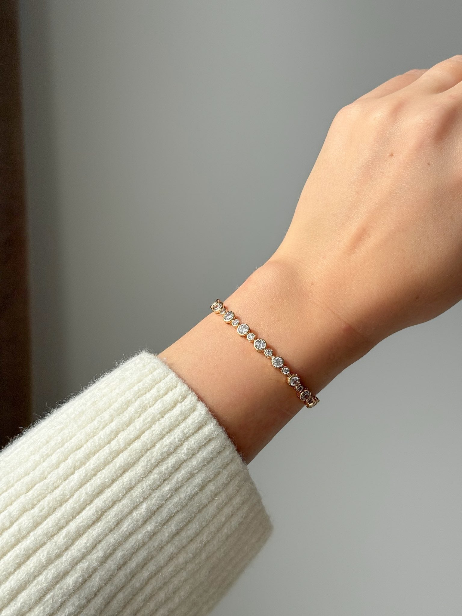 APYRANKĖ "TENNIS AURORA" Sija style