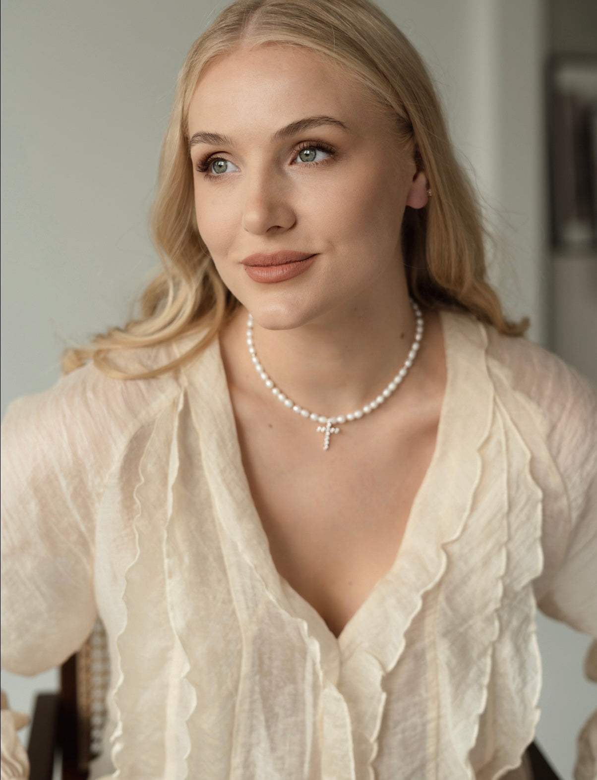 PERLŲ VĖRINYS "LOVE IS HERE"