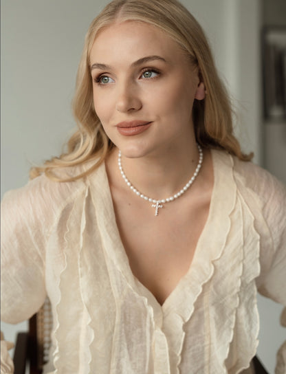 PERLŲ VĖRINYS "LOVE IS HERE"