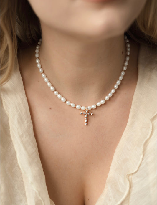 PERLŲ VĖRINYS "LOVE IS HERE"