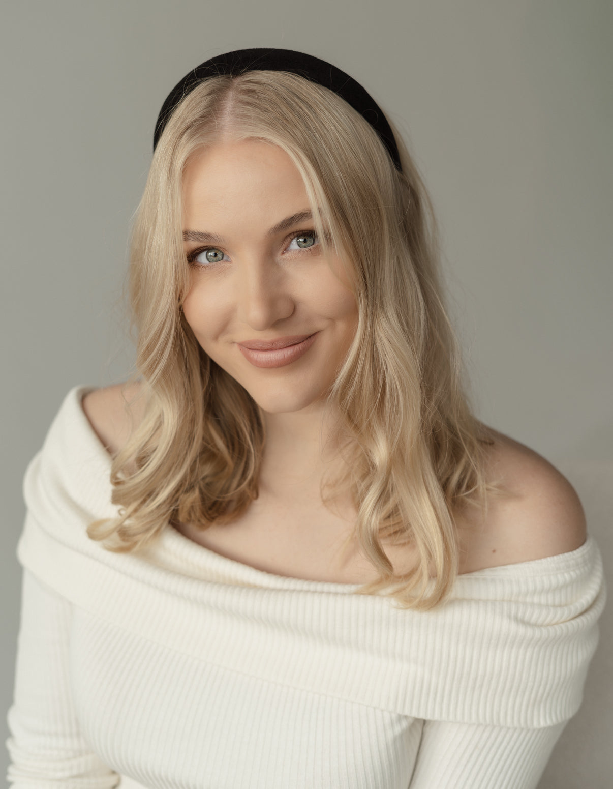 JUODAS PLAUKŲ LANKELIS